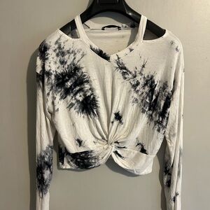 SHEIN Black and White Tie-Dye Twist Blouse Size Medium